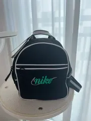ナイキ ミニリュック (新品)