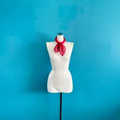 c16 BURBERRY バーバリー ハンカチ ミニスカーフ 赤 チェック柄 49cm