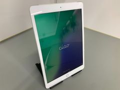 iPad 第8世代 32GB ジャンク品 - メルカリ