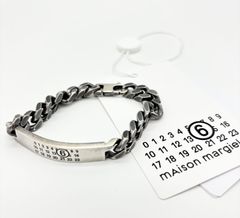 新品 5 25aw マルジェラ MM6 アノニマスロゴブレスレット 18166 - メルカリ