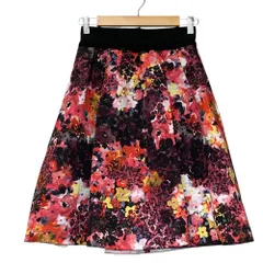 美品 LANVIN en Bleu ランバンオンブルー フラワープリントフレアスカート サイズ36 レッド ブラック レディース 古着 中古 USED