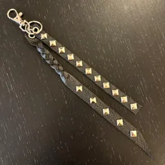 【No.s7】ハンドメイド　高級本牛革レザークラフト　チャーム　キーホルダー　スタッズ　ブラック