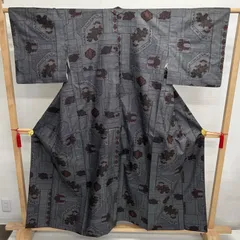 本場大島紬 正絹 茶泥染め 幾何学 袷 着物 MK-3902