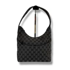 GUCCI グッチ　ワンショルダーバッグ　ホーボーバッグ　GGキャンバス　ブラック　黒
