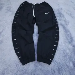 XL NIKE スポーツズボン