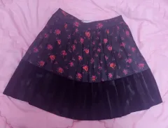 正規品)在庫処分 新品 Alexander McQueen アレキサンダー・マックイーン ゴシックゴスロリ風キュートスカート パンク ルック 量産型地雷系