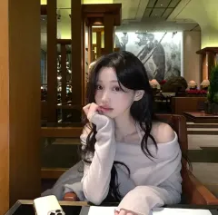 Young & Rich ボアホルター ドレープ Tシャツ ベージュ