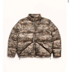 2026年最新】stussy ダウンジャケット カモの人気アイテム - メルカリ