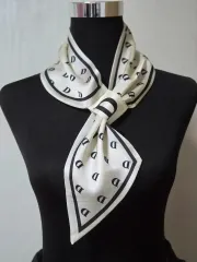 白黒シルクスカーフ