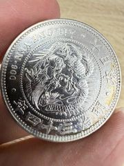 明治三十七年 一圓銀貨 龍 大型硬貨 - メルカリ