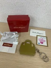 ％２【傷あり】サルヴァトーレ フェラガモ キーホルダー バッグ型 チャーム グリーン ピスタチオカラー 緑 黄緑 箱付き【ファッション】【1