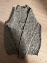 UNIQLO ユニクロ タートルネック Mサイズ 出品