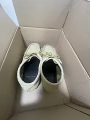 thisisneverthat クラークス ワラビー コラボ