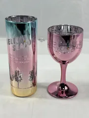 グラス　2点セット　ワイングラス　コップ　ミラー　メタリック　ガラス　お酒　酒　アルコール　インテリア　コレクション　昭和レトロ　昭和　レトロ