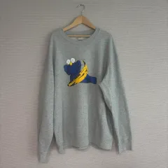 UT x KAWS カウズ バナナ スウェット グレー