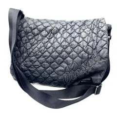 DIESEL ディーゼル　ナイロン　キルティング　メッセンジャーバッグ　ショルダーバッグ　ブラック　通勤　通学