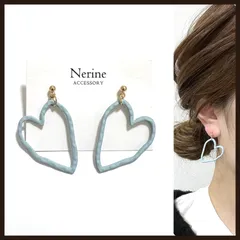 ライトブルー　ハート　フレーム　ハンドメイド　ピアス　イヤリング