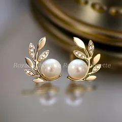 ピアス 耳飾り ゴールドカラー 金色 キラキラ 葉っぱ パール フェイクストーン 可愛い 大人可愛い シンプル レディース ジュエリー イベント パーティー 大人かわいい デイリー ガーリー フェミニン シンプル デート