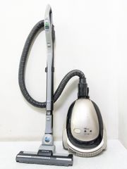 ​三菱 紙パック式掃除機 Be-K TC-FJ2C 2023年製 軽量ハイパワー 三菱 紙パック式掃除機 Be-K TC-FJ2C 2023年製 軽量ハイパワー - メルカリ