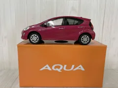 カラーサンプル 1/30 TOYOTA アクア 3S7 チェリーパールクリスタルシャイン(シャイニーデコレーション専用色)