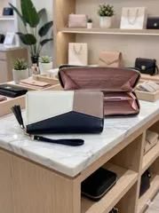 ⭐️【新品未使用】長財布　トライアングルパターン ブラック　財布　大容量