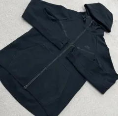 ナイキ テックフリース ブラック フードジップアップ