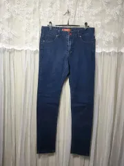 GUESS レディース デニム ズボン