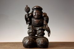 45LM24日本美術　仏教美術　彫刻　檀木製　祖師像　高僧　時代物　旧家蔵共箱 45LM24日本美術 仏教美術 彫刻 檀木製 祖師像 高僧 時代物 旧家蔵共箱