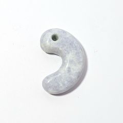 天然石 【津軽錦石】の ビッグサイズ の 勾玉です。 - メルカリ