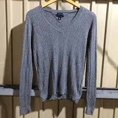 1899 TOMMY HILFIGER セーター グレー M トミーヒルフィガー ニット ケーブル編み ワンポイント 刺繍ロゴ ピマコットン 古着卸 アメリカ仕入