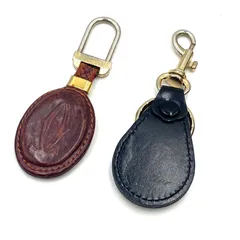 2個セット！　Cartier カルティエ　マストライン　キーホルダー　キーチャーム　アクセサリー　チャーム　レザー　ゴールド　ヴィンテージのサムネイル