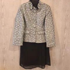 セレモニー スーツ フォーマル ジャケット スカート ミドル シニア ★スカート長めです★ 美品 華やか ドレス レセプション 結婚式 ラメ 9AR 9号 Natural Basic コサージュ付き 【11586-1】