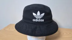 アディダス ブラック バケットハット 54-57cm Free!