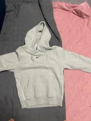 ナイキ ノクタ フード Tシャツ