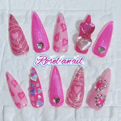 【オーダーNo.34】ハート・ネオンピンク・蛍光ピンク・マグネット・ギラギラ・派手・y2k・個性派・原宿・可愛い・キュート・ネイルチップ