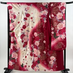 振袖 身丈161cm 裄丈67cm M 袷 牡丹 蝶 金彩 ラメ クリーム 正絹 秀品 【中古】