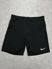 ナイキ ドライフィット ハーフパンツ M