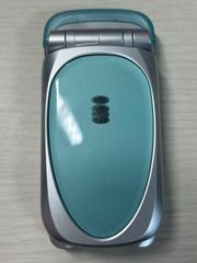 動作品】docomo D502i 本体＋卓上ホルダ＋ACアダプタ付 レア - メルカリ