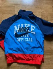 ナイキ ウィンドブレーカー XL