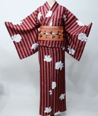 小紋 夏用 単衣 仕立て上がり 単品 Mサイズ ポリエステル100％ えんじ色 モダン お手入れ簡単 洗える着物 NO43129