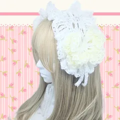 ハンドメイド　ヘッドドレス　ホワイト　ちょう　チョウ　蝶　蝶々　リボン　フリル　手編み　編み物　ロリ－タ　姫系