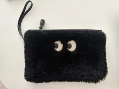 アーニャハインドマーチ クラッチバッグ