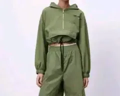 未使用 ZARA ザラ フード クロップド ジャケット アウター L 未使用