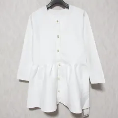 未使用 TIARA ティアラ パールボタン ペプラムカーディガン A0151KCD101 ホワイト レディース 古着 中古 USED