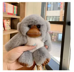 レッキスラビットファー バッグチャーム チャーム ストラップ アニマルチャーム ハンドメイド キーホルダー 18cm 大人可愛い 秋冬限定 カーキ 猿 手作り プレゼント おしゃれ 誕生日 ギフトにもおすすめ キーリング アクセサリー  SGYP289