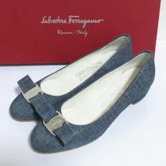 美品 Salvatore Ferragamo サルヴァトーレフェラガモ デニム転写レザー ヴァラリボンパンプス 4D 21.5cm ブルー レディース 古着 中古 USED