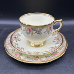 希少 イギリスアンティーク カップ＆ソーサー&プレート トリオ - メルカリ