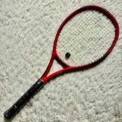 美品　YONEX ヨネックス VCORE100 Vコア グリップ1 レッド　硬式 ヨネックス テニスラケット VCORE100/Vコア100 ＜08VC100_338＞