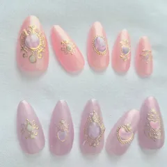 ネイルチップ シルキー ピンク パープル ハート 量産型 地雷系 ガーリー フェミニン y2k 韓国 ワンホン 姫系 あざと可愛い ちゅるん うるうる デート 推し活 ライブ お出かけ 冬ネイル 春ネイル 卒業式 入学式 ホワイトデー