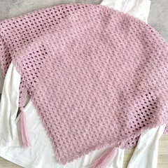 三角ストール　タッセル付き　ショール　トライアングルストール　柔らかラメ入り